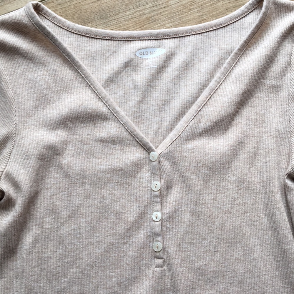 Top - Picture 2 of 2